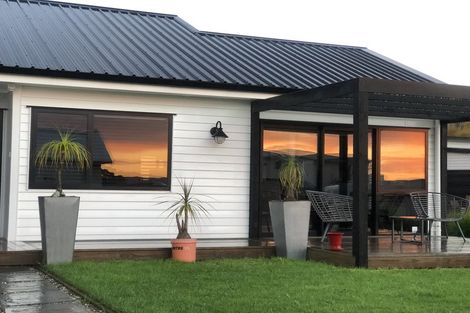 Photo of property in 4 Ahi Kaa Lane, Snells Beach, 0920