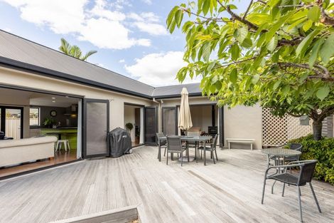 Photo of property in 29 Pukekura Place, Taradale, Napier, 4112