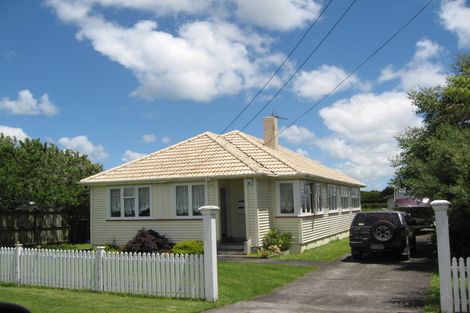 Photo of property in 18 Village Way, Ardmore, Papakura, 2582