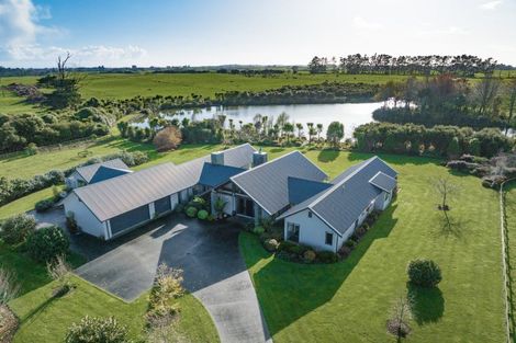 Photo of property in 98 Bushlake Way, Kingseat, Papakura, 2580