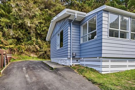 Photo of property in 2/22 Shackleton Grove, Stokes Valley, Lower Hutt, 5019