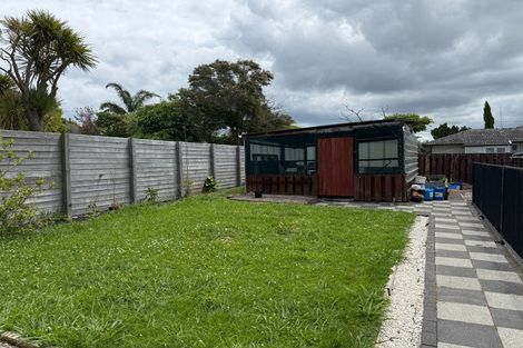 Photo of property in 12 Spence Road, Henderson, Auckland, 0612