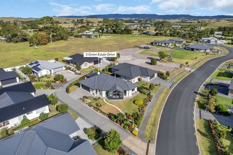 Photo of property in 3 Green Estate Drive, Waipu, 0510