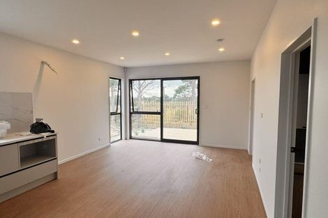 Photo of property in 37 Puhikawa Street, Massey, 0614