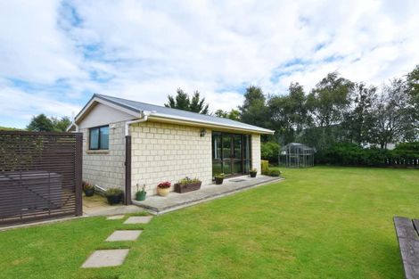 Photo of property in 17 Aloway Street, Wallacetown, 9816