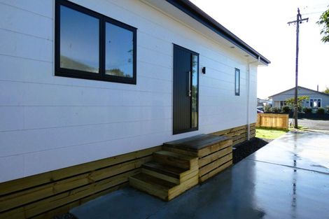 Photo of property in 26 Romilly Street, Westport, 7825