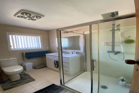 Photo of property in 2/76 Velma Road, Hillcrest, Auckland, 0627