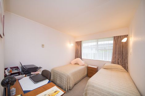 Photo of property in 29a Raglan Avenue, Cloverlea, Palmerston North, 4412