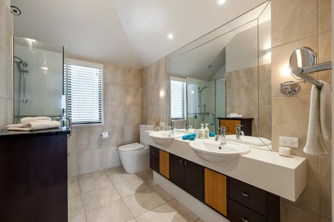 Photo of property in 60 Glenstrae Road, Redcliffs, Christchurch, 8081