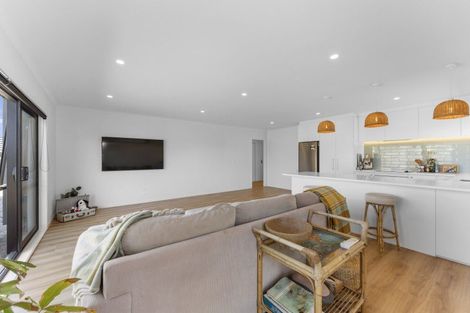 Photo of property in 57 Seagrass Place, Otaki Beach, Otaki, 5512