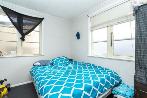 Photo of property in 18 Dowding Street, Melville, Hamilton, 3206