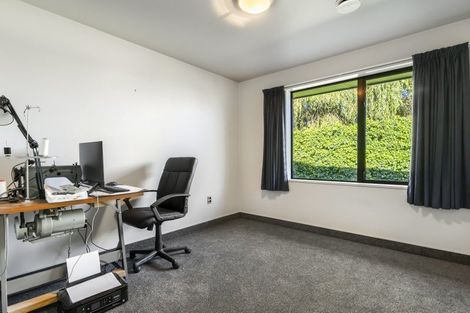 Photo of property in 52 Park Street, Winton, 9720