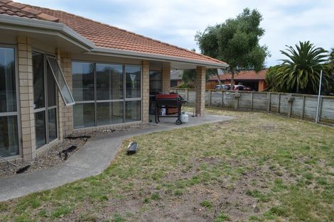 Photo of property in 2 Millie Court, Papamoa Beach, Papamoa, 3118