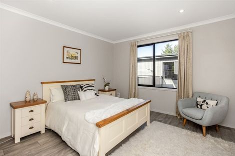 Photo of property in 45 Glengarry Road, Glengarry, Napier, 4182