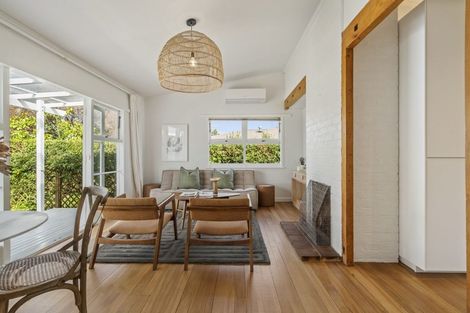 Photo of property in 1/14 Montgomery Avenue, Belmont, Auckland, 0622