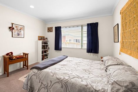 Photo of property in 19 Kingsgate Avenue, Havelock North, 4130