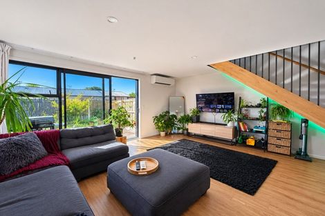 Photo of property in 1/21 Siddal Place, Richmond, Christchurch, 8013