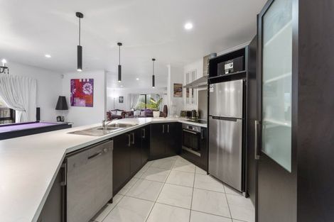 Photo of property in 13 Frankie Stevens Place, Riverstone Terraces, Upper Hutt, 5018