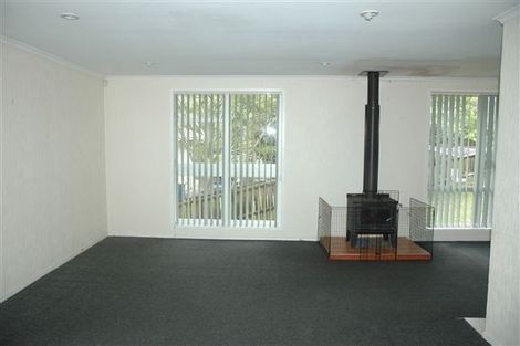 Photo of property in 67 Cedar Heights Avenue, Massey, Auckland, 0614