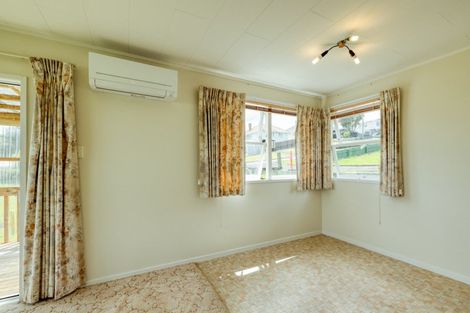 Photo of property in 29 Karaka Street, Helensville, 0800