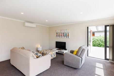 Photo of property in 4 Arena Court, Palmerston North, 4410