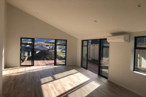 Photo of property in 22 Muster Road, Jacks Point, 9371