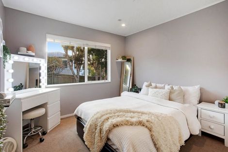 Photo of property in 37 Charlotte Street, Stanmore Bay, Whangaparaoa, 0932