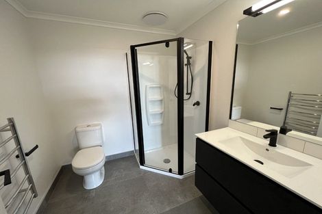 Photo of property in 17 Seafarer Crescent, Stanmore Bay, Whangaparaoa, 0932