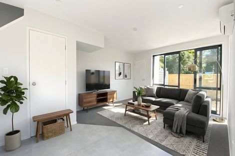 Photo of property in 11d Kelburn Lane, Mangere, Auckland, 2022