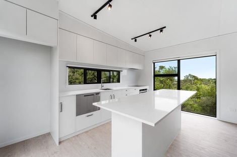 Photo of property in 1117b Whangaparaoa Road, Tindalls Beach, Whangaparaoa, 0930