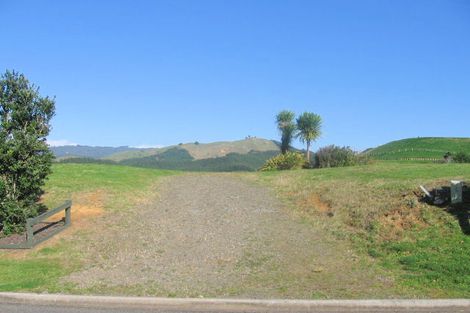 Photo of property in 97 Tarapatiki Drive, Whitianga, 3510