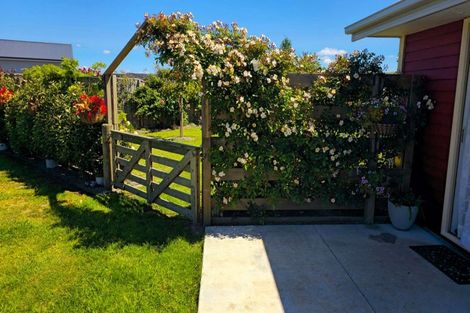 Photo of property in 4 Pukeko Way, Amberley, 7410