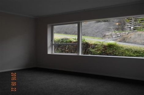 Photo of property in 13b Florio Terrace, Tawa, Wellington, 5028