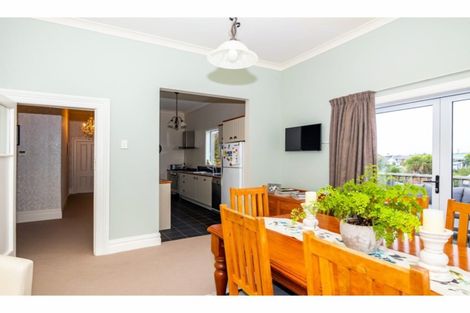 Photo of property in 290 Church Street, West End, Timaru, 7910