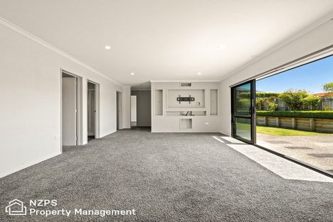 Photo of property in 17 Grandvista Drive, Green Island, Dunedin, 9018