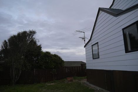 Photo of property in 104 Becroft Drive, Forrest Hill, Auckland, 0620