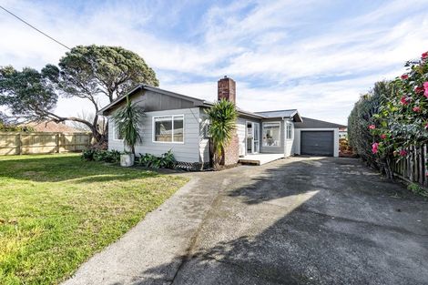 Photo of property in 71 Clifton Drive, Waitara, 4320