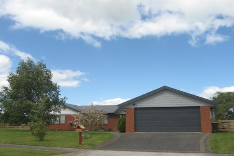 Photo of property in 3 De La Mare Drive, Leamington, Cambridge, 3432