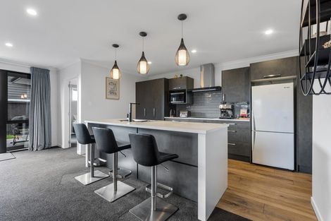 Photo of property in 8 Cowell Crescent, Pyes Pa, Tauranga, 3112