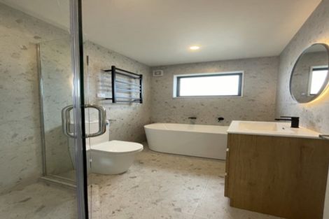 Photo of property in 11d Trinidad Road, Sunnynook, Auckland, 0620