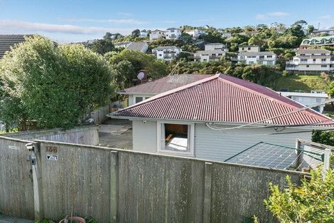 Photo of property in 136 Broderick Road, Johnsonville, Wellington, 6037