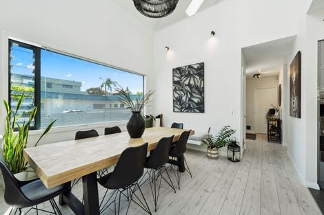 Photo of property in 349a Oceanbeach Road, Mount Maunganui, 3116