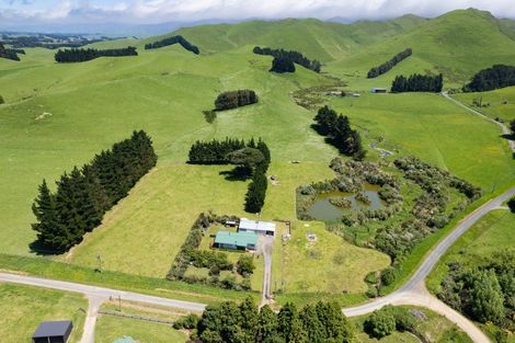 Photo of property in 321 Te Kakapo Valley Road, Dannevirke, 4978