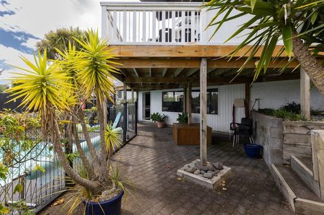 Photo of property in 15 Rawhiti Street, Vogeltown, New Plymouth, 4310