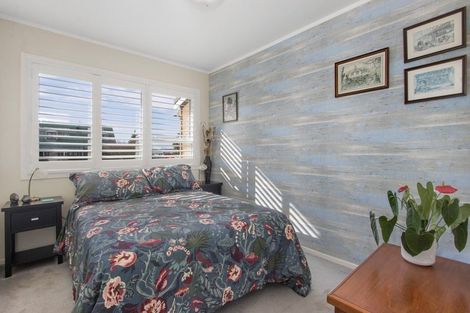 Photo of property in 2 Francis Drive, Katikati, 3129
