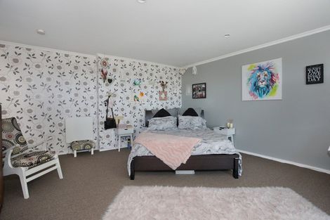 Photo of property in 42 Park Street, Foxton, 4814