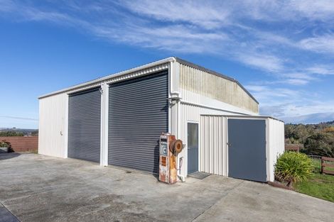 Photo of property in 1 Watts Street, Waipawa, 4210