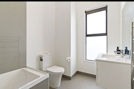 Photo of property in 6/82 East Coast Road, Milford, Auckland, 0620