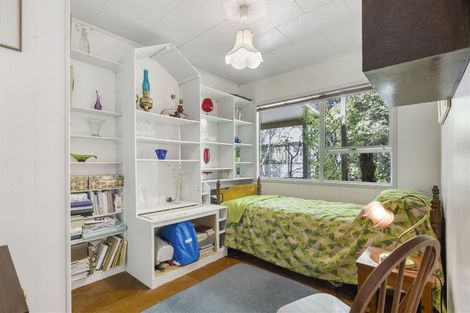 Photo of property in 22 Santiago Crescent, Unsworth Heights, Auckland, 0632