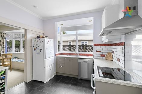 Photo of property in 85 Cambridge Terrace, Waterloo, Lower Hutt, 5011